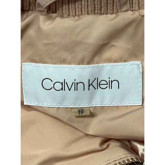 Calvin Klein Women XS Extra Small Quilt Puffer Vest Blush Pink Tie Lace Side EUC - Picture 7 of 9